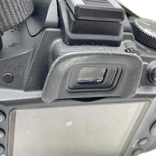 Nikon D3200 Digital Camera Lens Kit - Picture 8 of 10