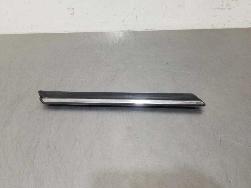 Mercedes 560SL 89 1989 guardabarros moldura conductor izquierdo Foto 2 de 4