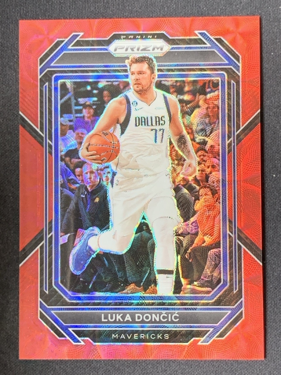 Luka Doncic 2022-23 Panini Prizm Choice Red /88 #196