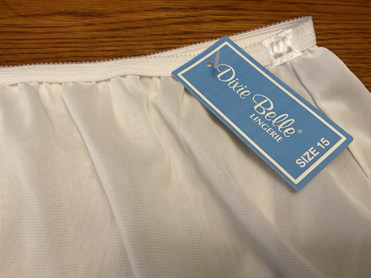Dixie Belle Scallop Trim Brief White Panty Size 15 Style 719 NWT