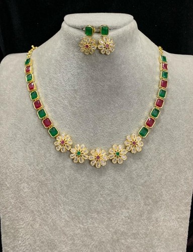Parure De Bijoux Indienne Bollywood - Collier Ras Du Cou, Boucles D'oreilles Et Tikka - Plaqué Or Avec Kundan Vert - Neuf Sans Emballage