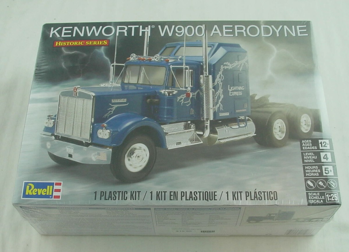 Revell 1/25th Scale Kenworth W900 Aerodyne Semi-Truck Plastic