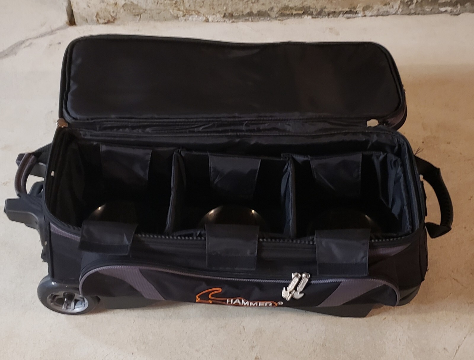 HAMMER 3 BALL BOWLING BAG WITH 5 INCH BALL BEARING WHEELS BLACK AND GRAY eBay