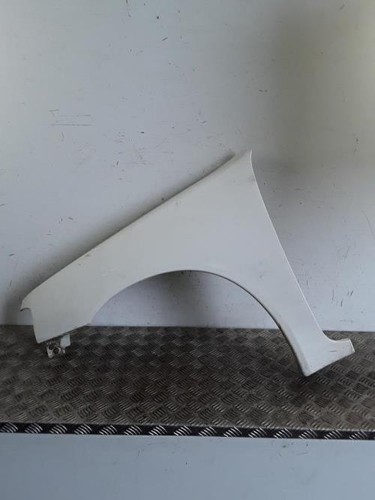 Aile Avant Gauche Pour Peugeot 106 Phase 2 - Rouge Foncé - Réf. 7840C2 - Occasion Bon état