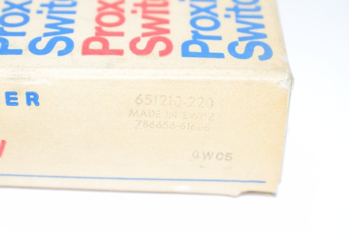 NEW VEEDER ROOT 651210-220 PROXIMITY SWITCH 78665661686 - Picture 4 of 4