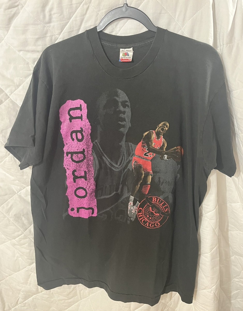Vintage Michael Jordan Fruit of the Loom 90s Chicago Bulls T Shirt