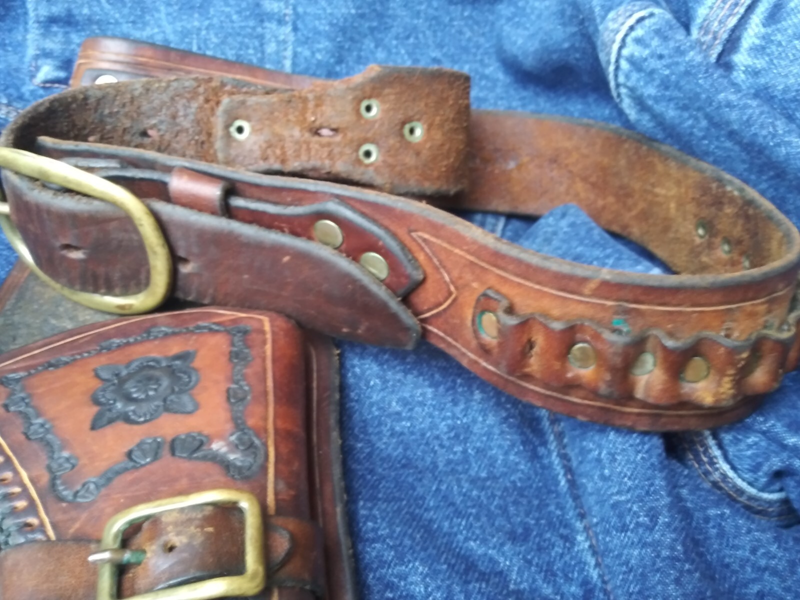 VINTAGE LEATHER WESTERN 22CAL SHORT BARREL RIGHT HAND TOOLED GUN HOLSTER eBay