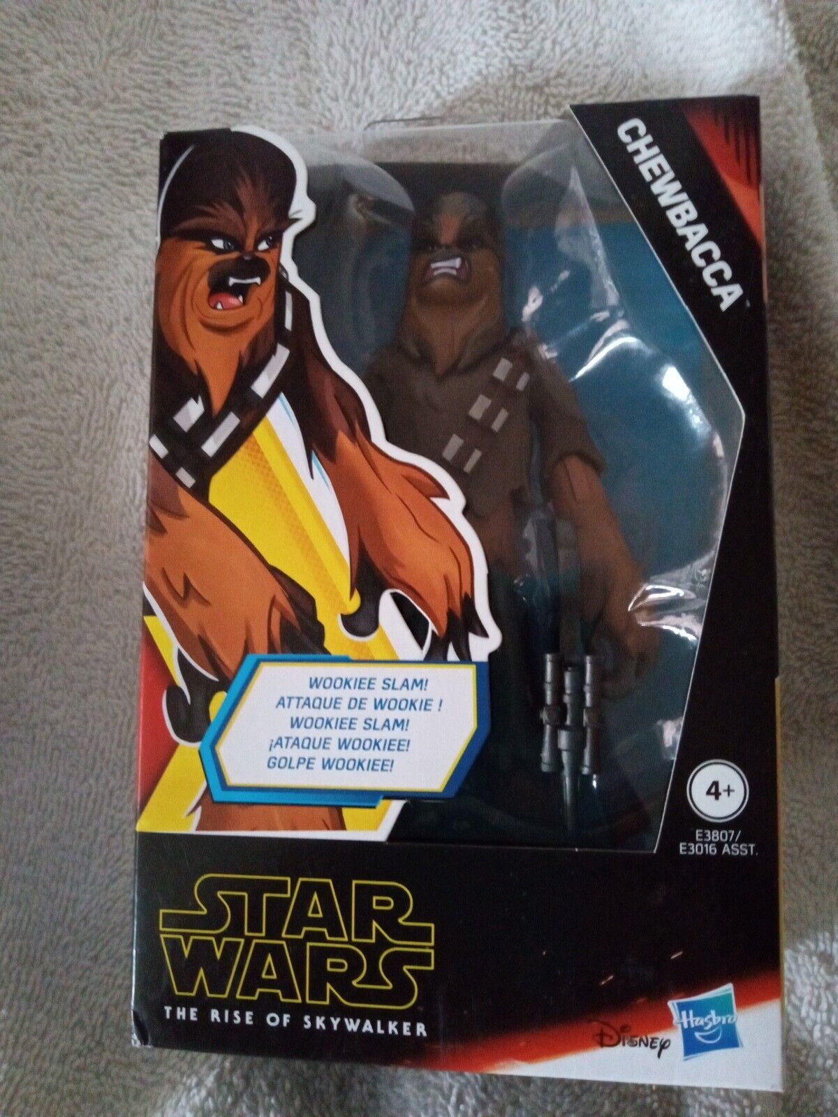Hasbro Star Wars Galaxy of Adventures CHEWBACCA Toy Action Figure About 6"