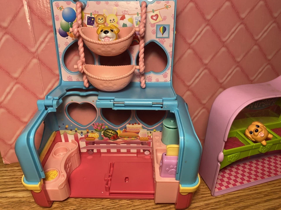 CHUBBY PUPPIES Vacation Camper And Puppy In My Pocket  Nursery Pet Play-set - Image 3 of 4