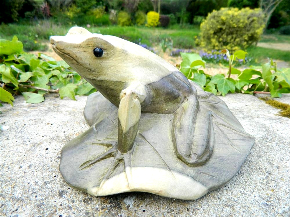 Wooden Frog Carving - Frog on Lily Pad