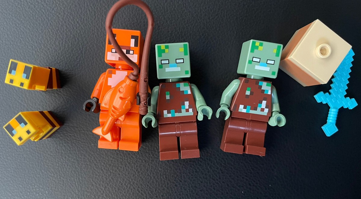 Lot Minecraft LEGO 21178 Et 21184 Avec Minifigurines – Incomplet Pour Pièces