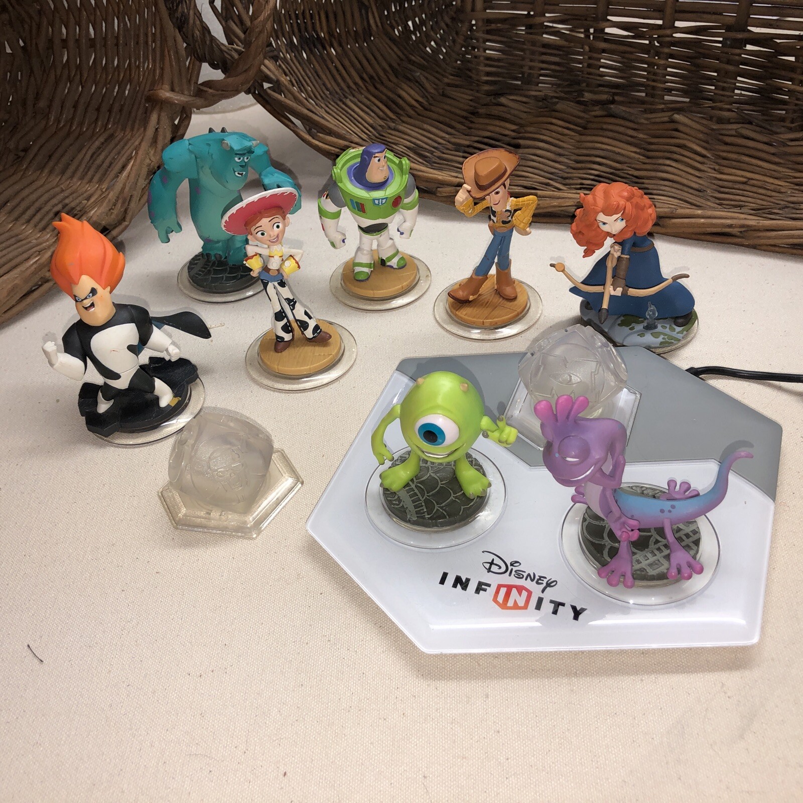 Xbox 360 Disney Infinity Pixar 8 characters + Portal 2 Crystals eBay