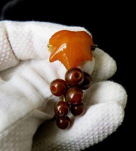 Authentic Vintage Natural Baltic Amber Grapes Brooch USSR Gold Plated Pin