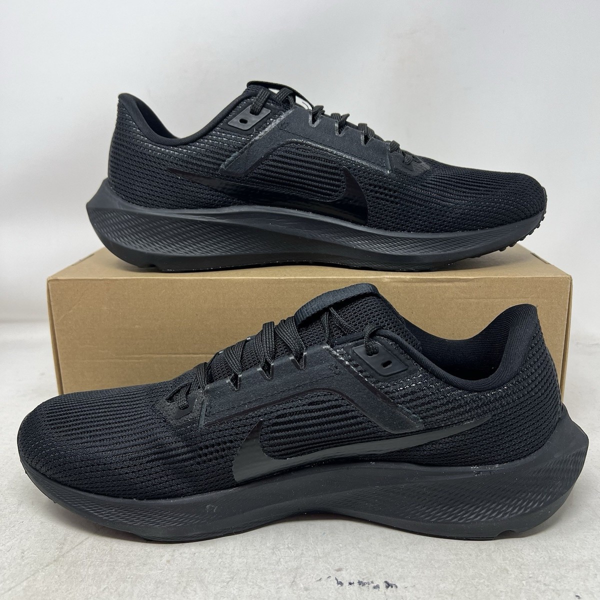 Nike Air Zoom Pegasus 40 Triple Black Men's 8 Running Shoes No Lid