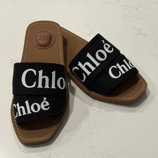 Chloé Woody Black Logo Ribbon Flat Slide San...