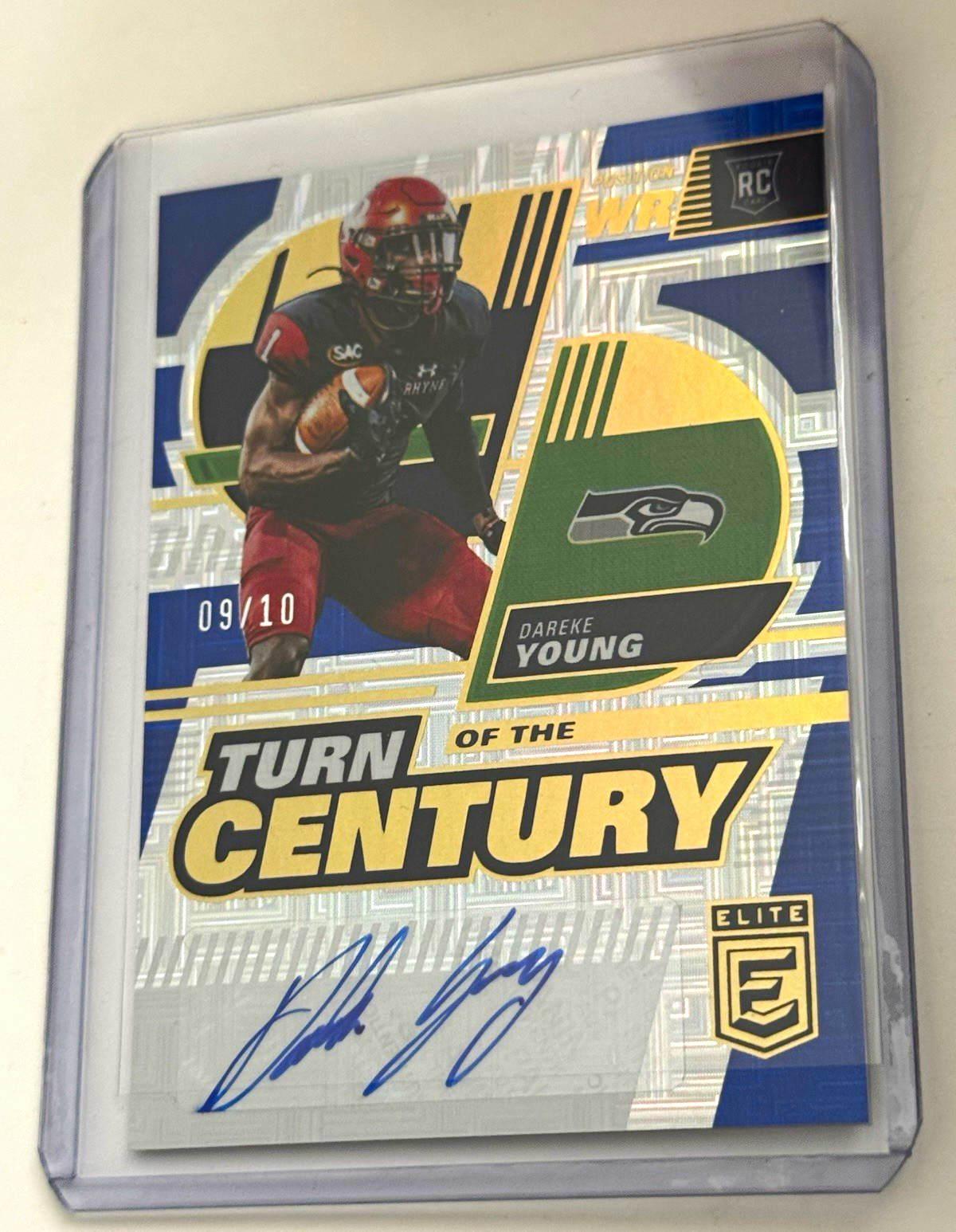 Dareke Young Panini Donruss Elite Turn of the Century Autographs #TC66 Blue