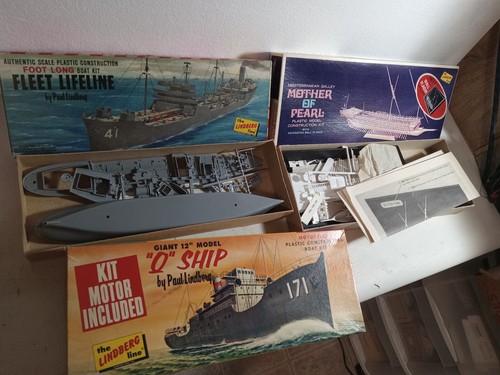LINDBERG LOT 3  SHIP KITS Q SHIP FLEET LIFELINEEARLY BOX ART NICE SHAPE old