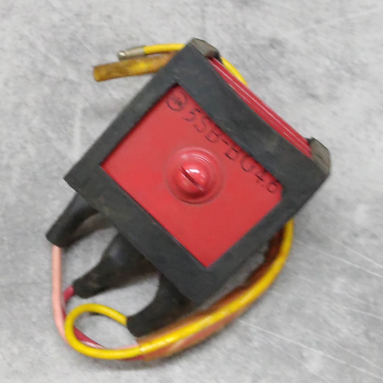 Cellule redresseuse HONDA pour corriger les pannes de batterie sur les modèles anciens