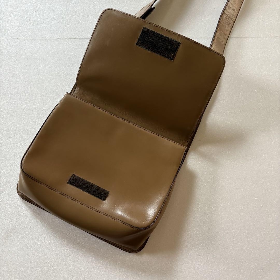 Prada 90s Archive Leather Crossbody Bag Unisex Rare Tech