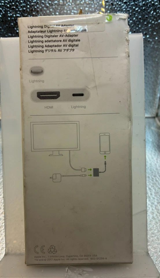 Apple Lightning to Digital AV Adapter HDMI Converter A1438 White - Image 2 of 2
