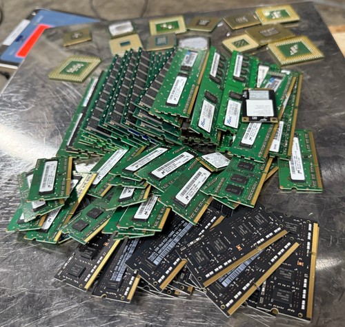 2.5lbs Lot of RAM / 13 CPU Gold Scrap Recovery Processor Memory Chips Sticks Au - Picture 3 of 4