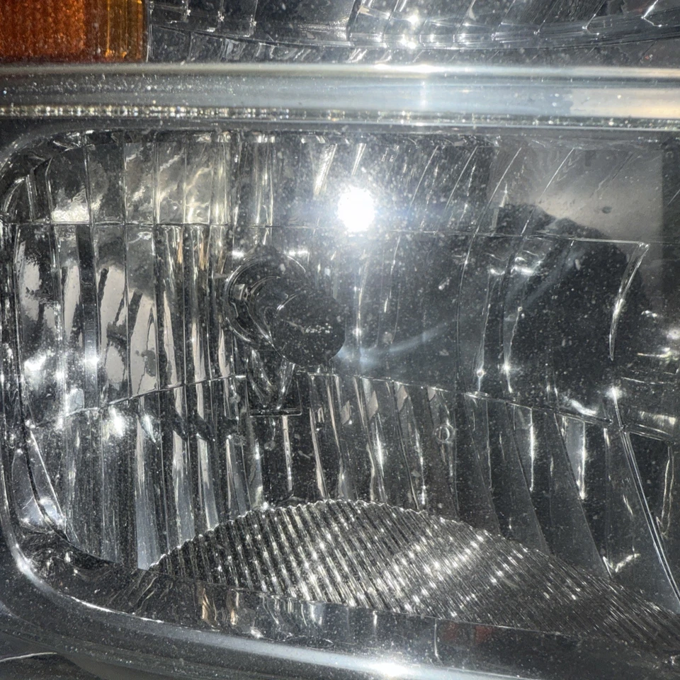 2008-2014 Ford Econoline E150 E250 E350 Right Passenger Headlight — 第 3/4 张图片