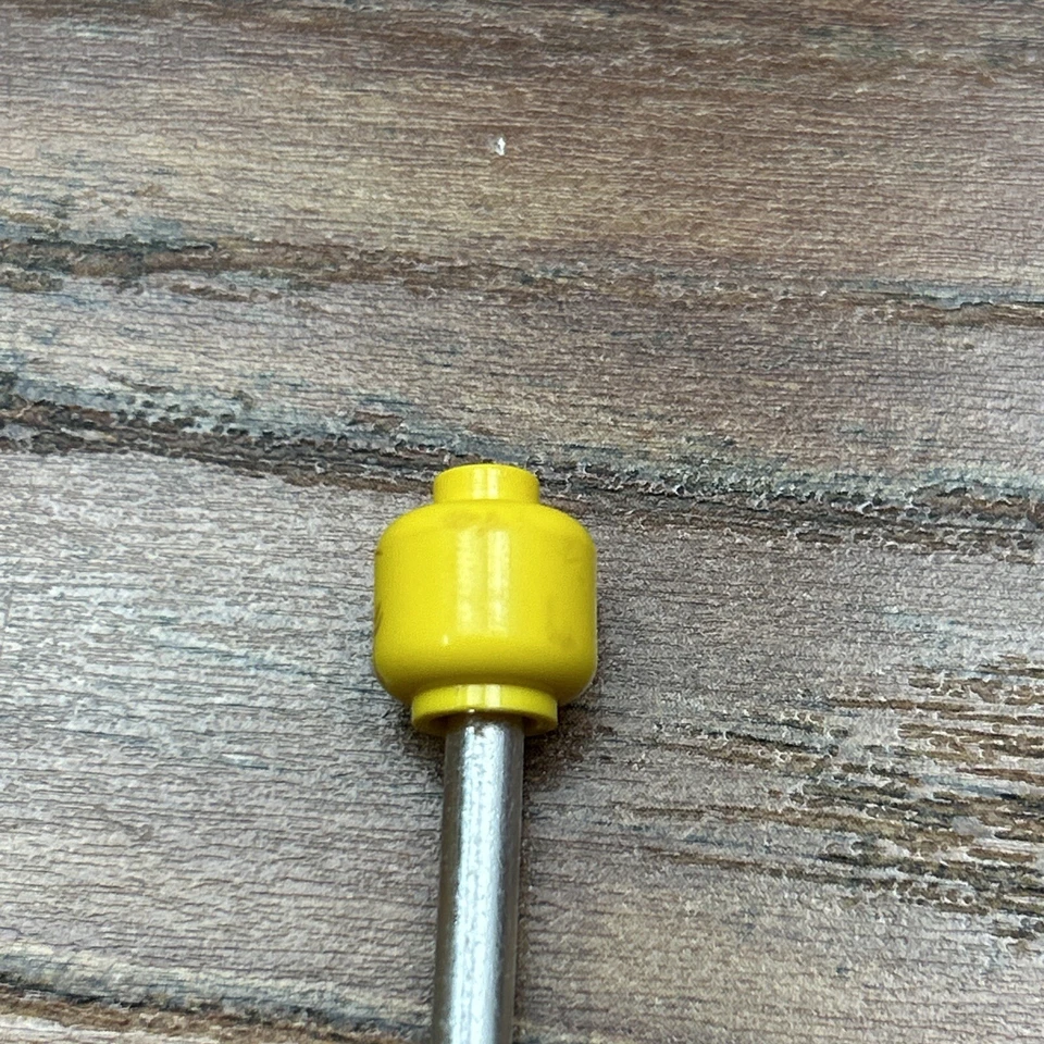 Lego Yellow Emperor Palpatine Minifigure Head Star Wars Error Misprint Shift HTF - Image 3 of 4