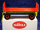 Old 1:32 Siku 3955 Red Farm Trailer With Side Tip / Bale Transport For Tractors