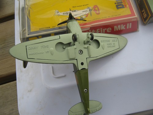 DINKY 718 741 SPITFIREMK2 & HAWKER HURRICANE BEIDE SEHR GUTE ORIGINALE - Bild 5 von 8