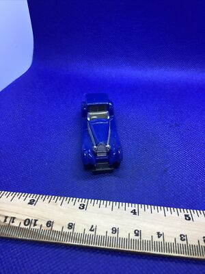 Tomica F46 BUGATTI Coupe De Ville Blue -white Interior 1:80