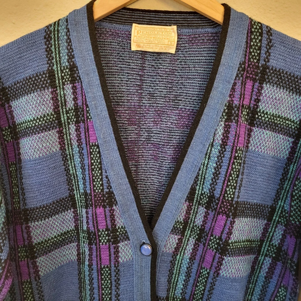 Cárdigan de lana Pendleton de colección talla pequeña azul púrpura a cuadros cuello en V abotonado años 80 Foto 2 de 4