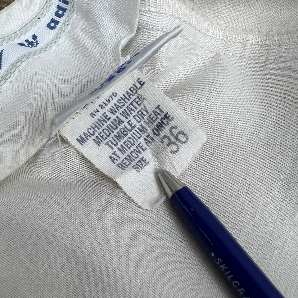 Adidas Rare Vintage 90’s Tennis Gym Shorts Polyester Women's White Cream Trefoil - Image 4 of 4