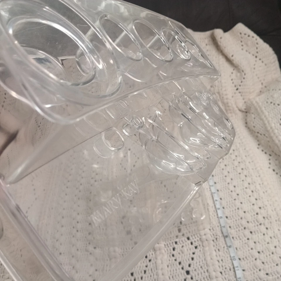 Dos grandes soportes de exhibición de cosméticos de maquillaje acrílico Mary Kay Consultant vendedor Foto 2 de 4