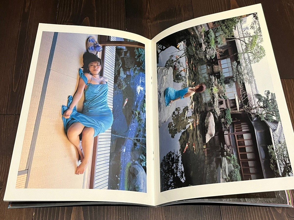 NOBUYOSHI ARAKI MONTHLY GEKKAN TAMAO SATO JAPANESE PHOTO BOOK 2004