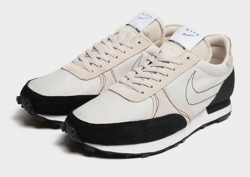 Nike Daybreak-Type Beige/Black Trainers 
