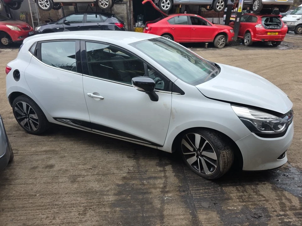 Cuadro de instrumentos Renault Clio Mk4 Dyna S Energy 2012-2021 Foto 2 de 4