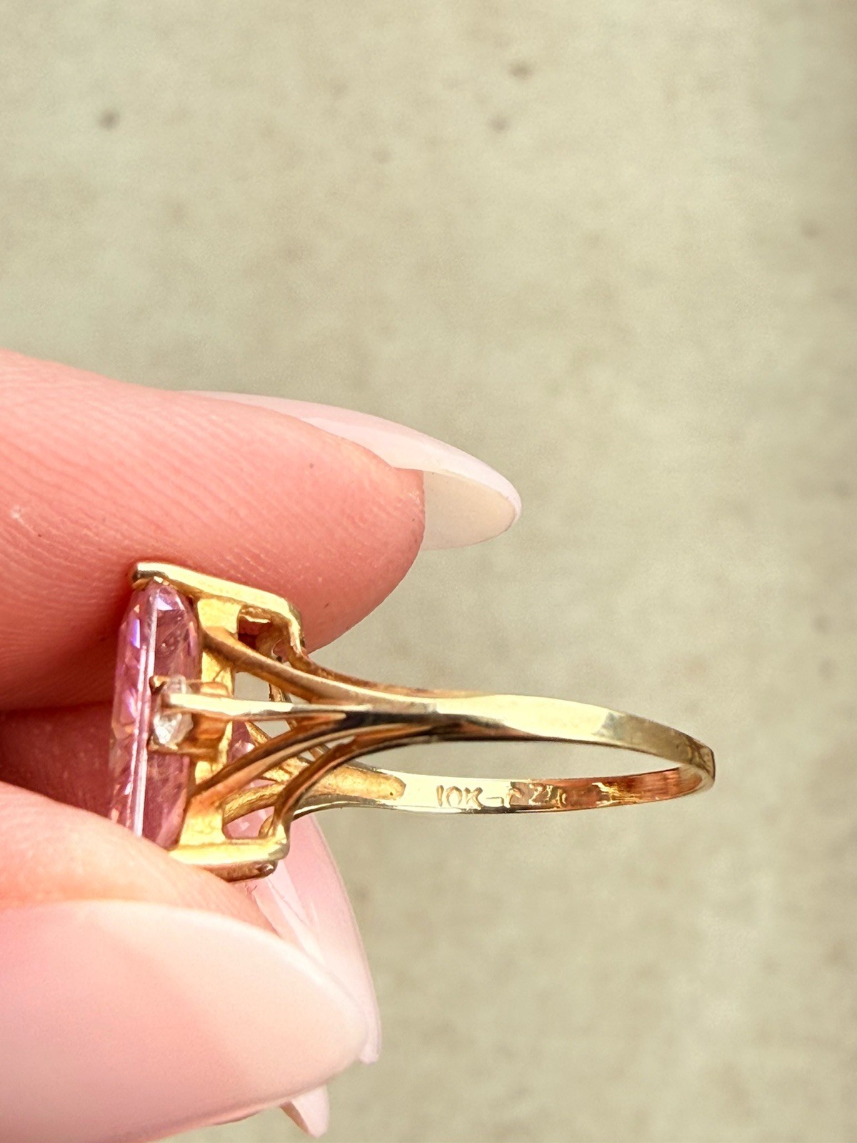 Stunning 10k Solid Gold With Large Sparkling Pink… - image 8