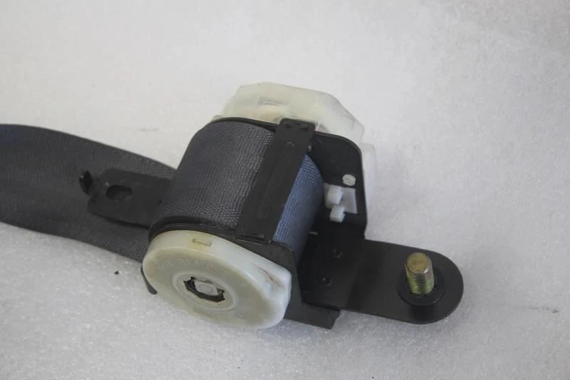 CINTURÓN DE SEGURIDAD TRASERO IZQUIERDO HONDA PRELUDE 1997 1998 1999 2000 2001 NEGRO Foto 3 de 4