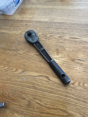 RARE VINTAGE HUSKY TOOLS - 1/2''  Drive  Ratchet   H4725   ISA