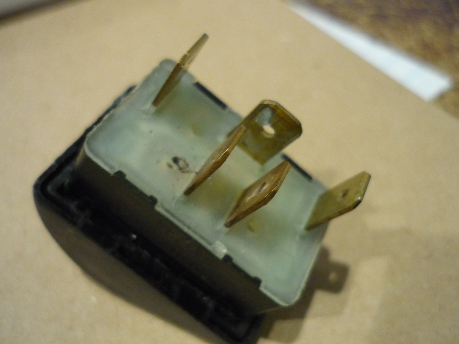 Ferrari 360 Modena,430 Coupe, 575 - Rear Window Defrost Switch - P/N 180734