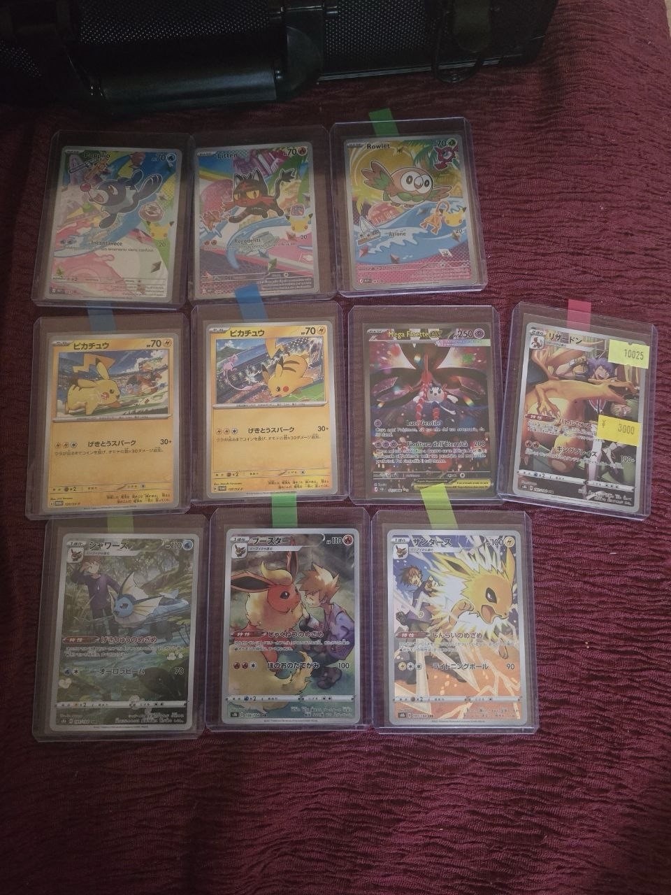 150 Carte Pokemon con 4 Ultrarare, incluso Charizard foto 3