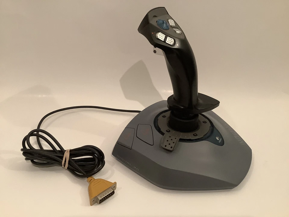 LOGITECH WINGMAN EXTREME DIGITAL 3D PC JOYSTICK MODEL J-ZA10 - WORKS GREAT - - Image 3 of 4