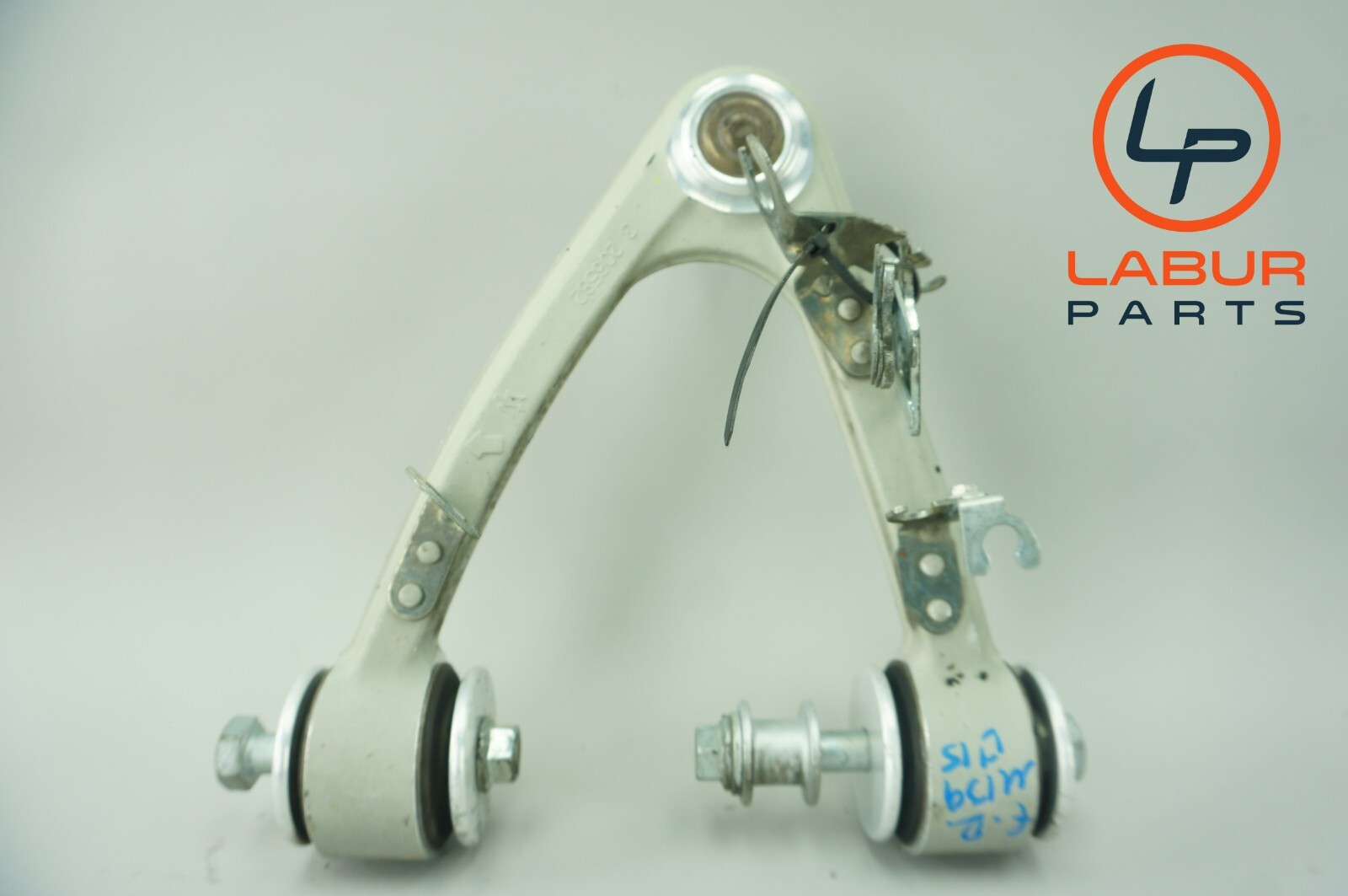 M139 Maserati 04-08 Quattroporte Front Right Upper & Lower Control Arms Z4576