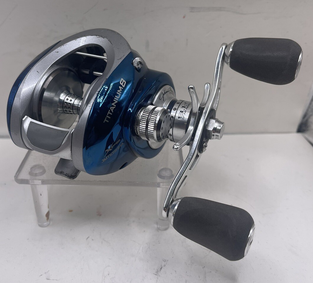 Great Cond. Bass Pro Shops Johnny Morris Titanium 8 XPS JMT10SHHA