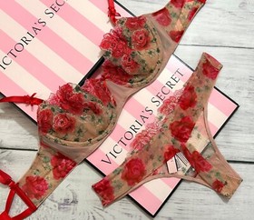 Victoria's Secret Dream Angels Floral Embroidery Unlined Bra Thong Garter Set