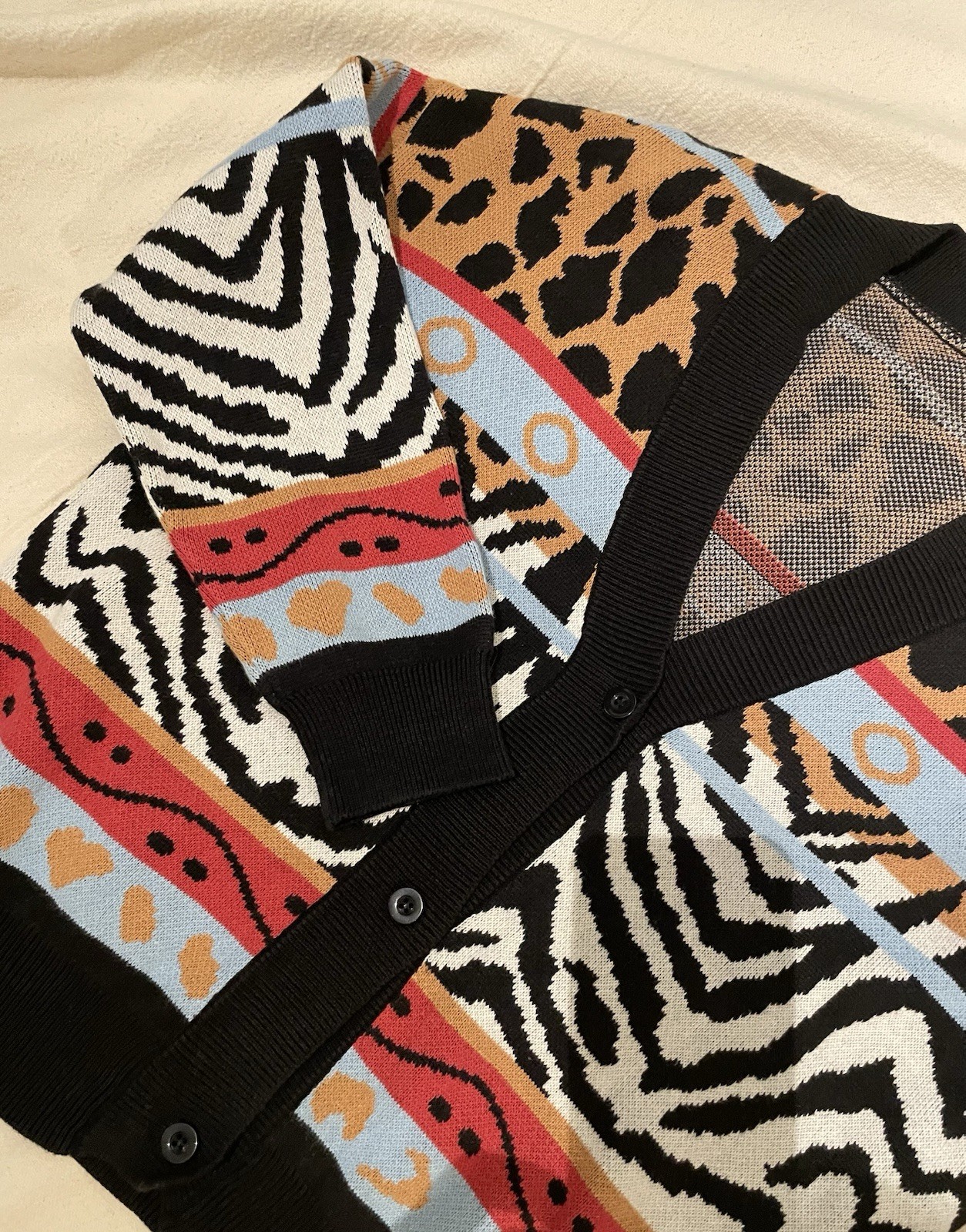 Suéter Animal Instinct Pattern sweater button Siz… - image 3