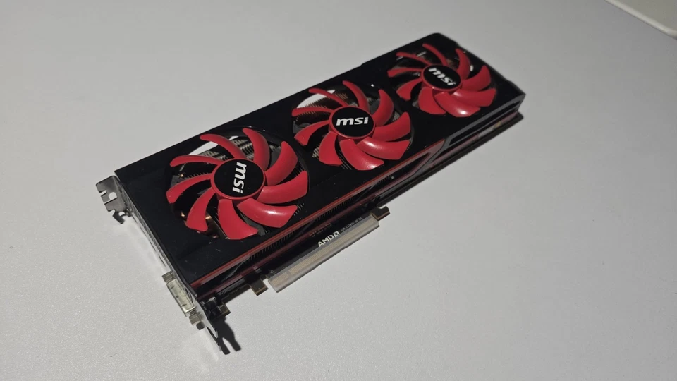 AMD Radeon HD 7990 | Rare Dual-GPU Beast | NOT Working | Collector’s Item /... - Image 2 of 4
