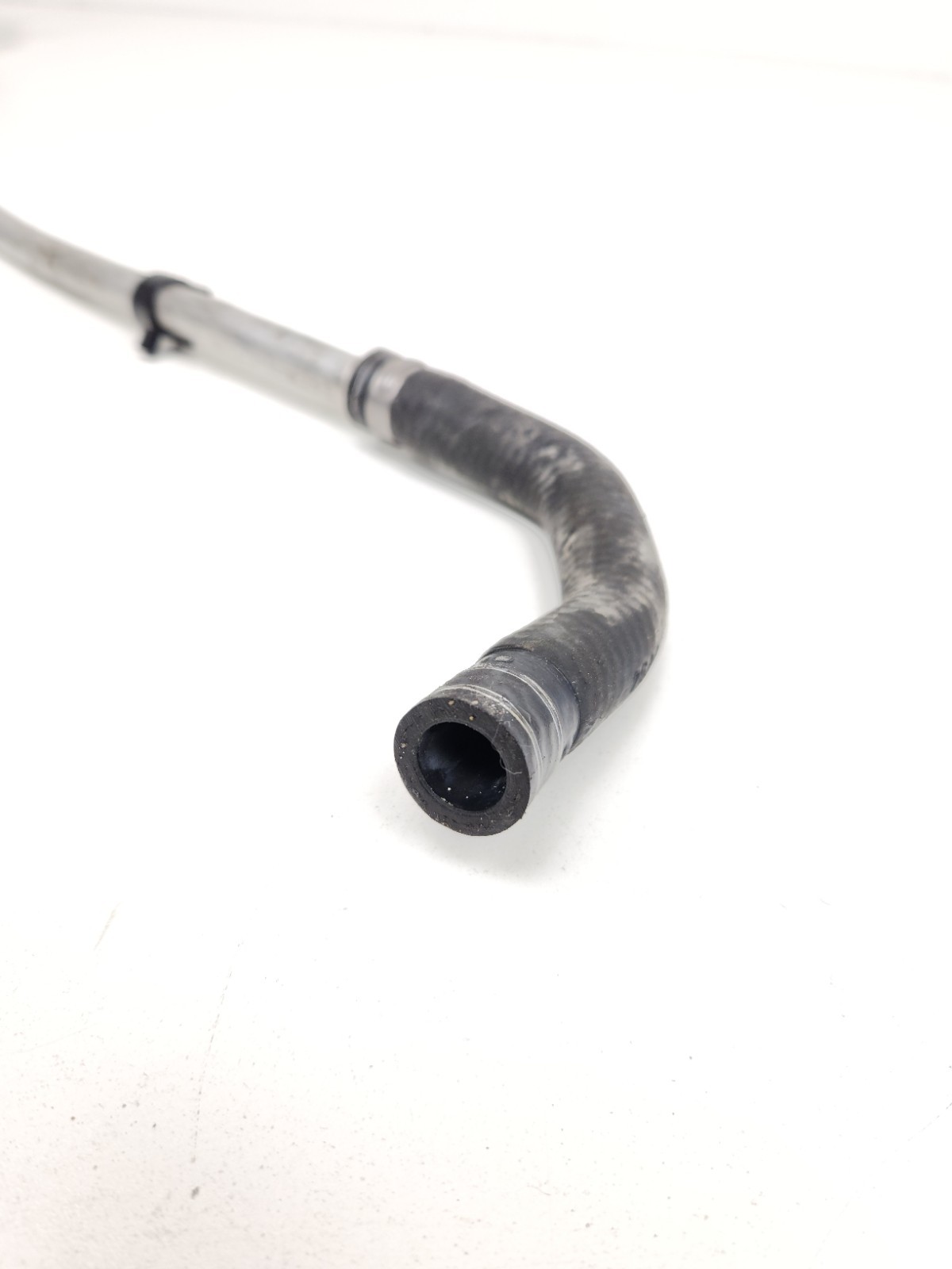 2012-2014 MCLAREN MP4-12C 650S FRONT RADIATOR HOSE OEM 11L0211CP