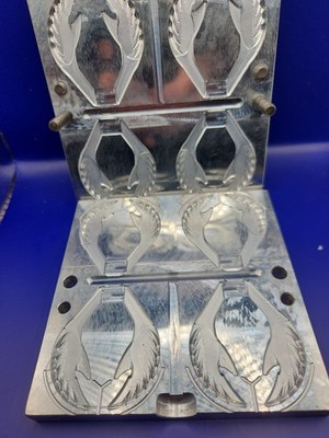 Angling AI Ecto Craw Claw Mold