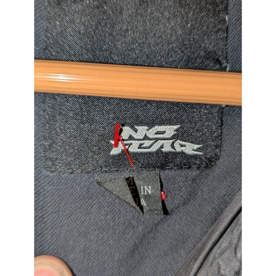 Chaqueta cortavientos vintage años 90 NO FEAR talla mediana negra forrada con cremallera completa Foto 4 de 4